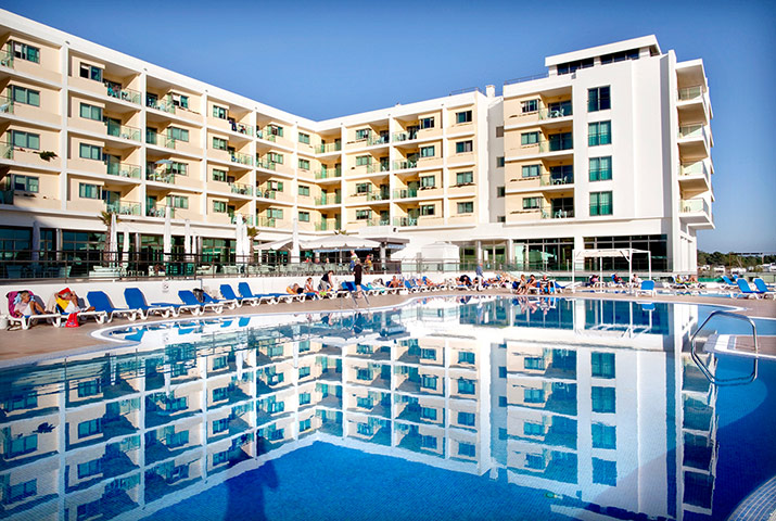 Marieke van der Velden: Marieke van der Velden photography swimming pools