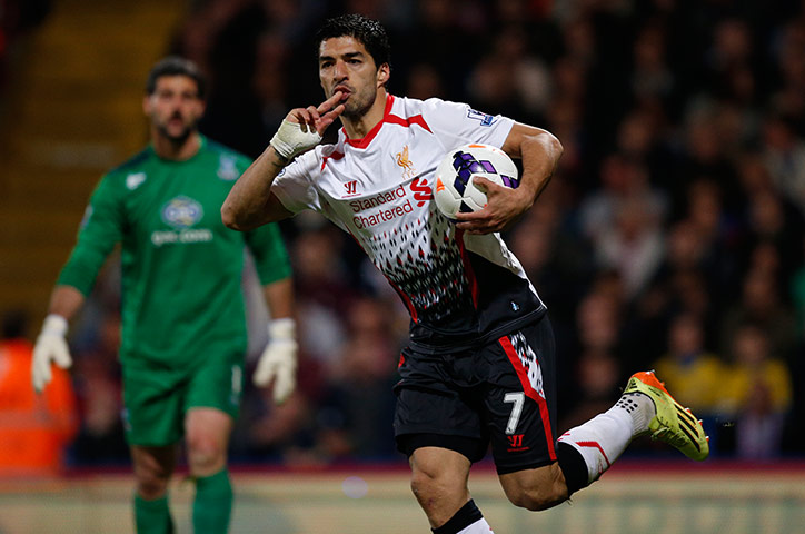 palace v liverpool: Suarez celebrates