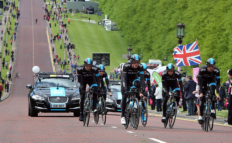 giro: Team Sky enter the Stormont estate