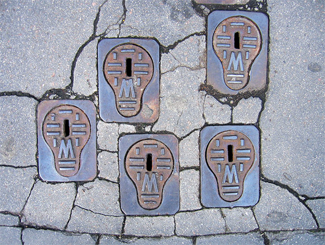 Your pictures of electric: Jeremy Goold: I was standing on a pavement the other day texting a friend, 