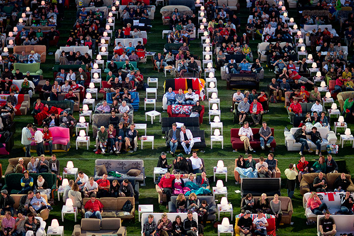 Sofa football: German fans on sofas