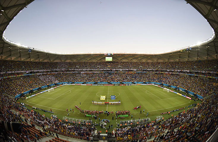 England versus Italy: Players pose for national Anthems