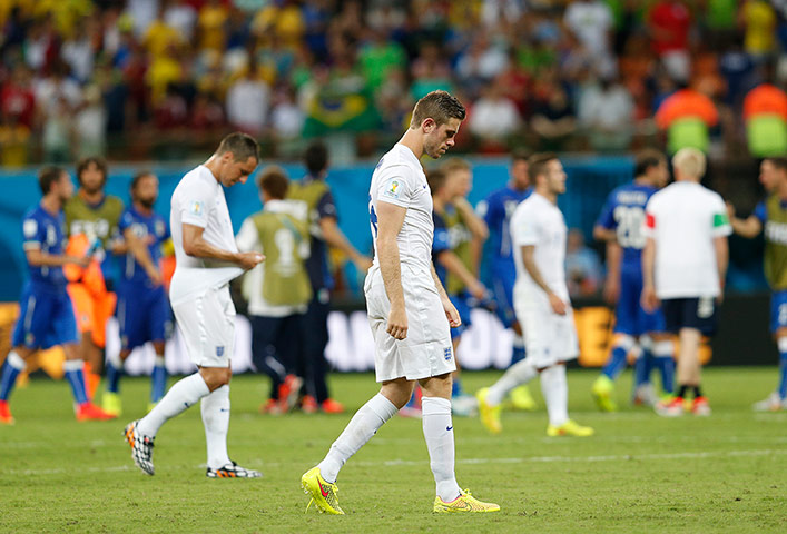 England versus Italy: Jordan Henderson walks off