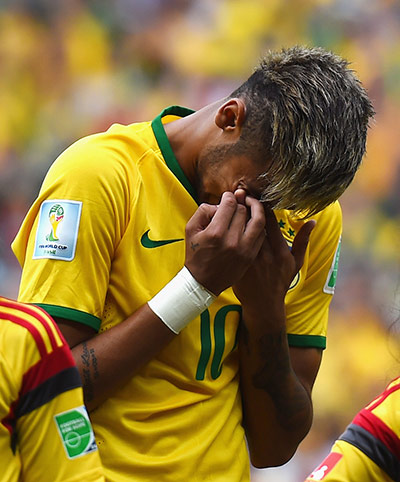 brazil versus mexico: Neymar weeps