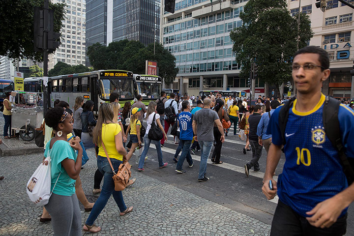 sport-: Street sellers