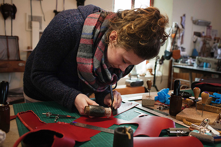 How to make a leather bag: Pembrokeshire Leatherwork Workshop