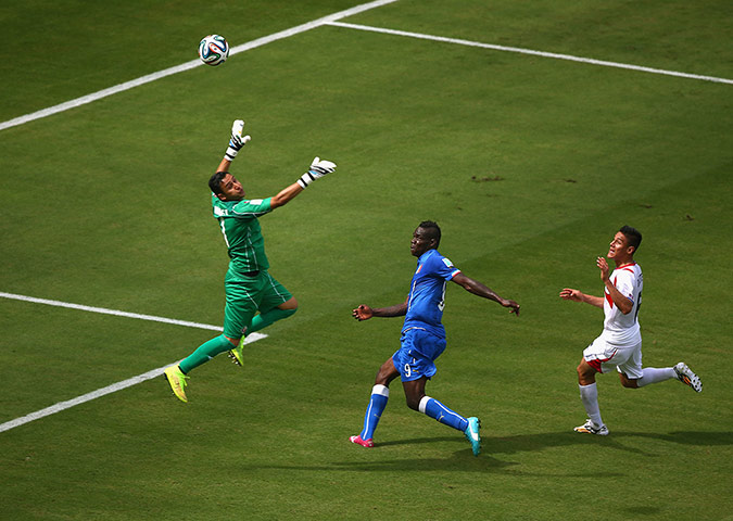 Italy v Costa Rica: Italy v Costa Rica: Group D - 2014 FIFA World Cup Brazil