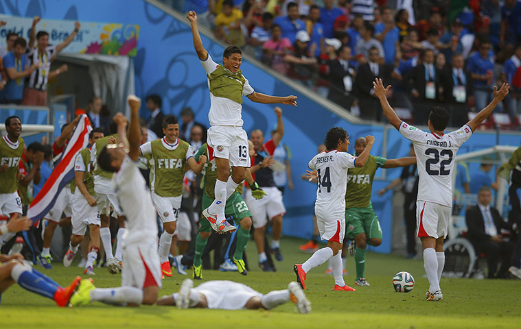 20 Photos: Costa Rica's players celebrate victory against Italy