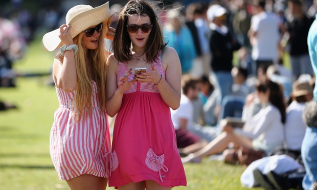 People queue for Wimbledon