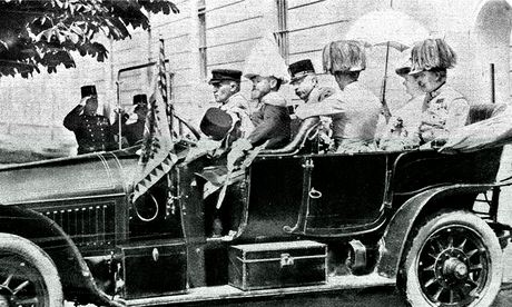 Archduke Franz Ferdinand and wife Sophie in car before assassination