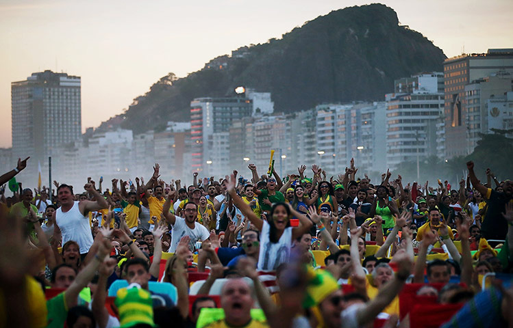 20 Photos: Brazilians Turn Out As National Team Faces Cameroon