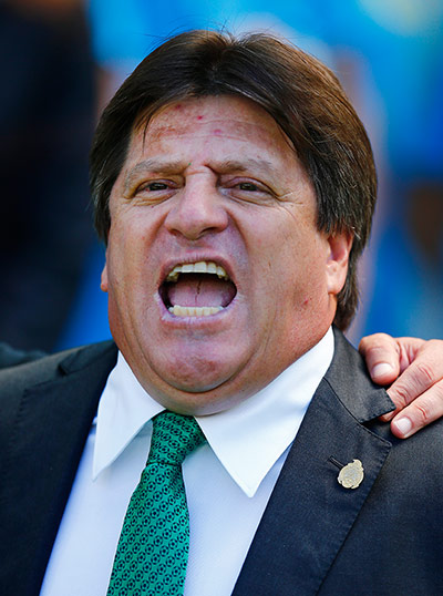 sport.: Netherlands v Mexico - FIFA World Cup Brazil 2014 - Second Round