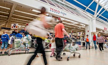 Tesco Extra shoppers