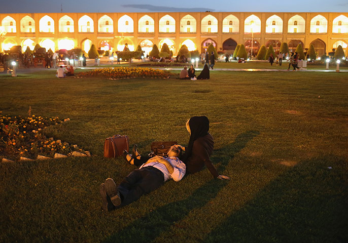 Agencies Iran Moore: couple in Naqsh-eJanan Square