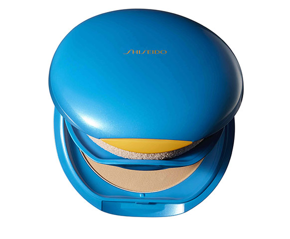 Beauty Spot: UV protective compact foundation