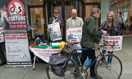 G4S security guards violently remove protesters from AGM