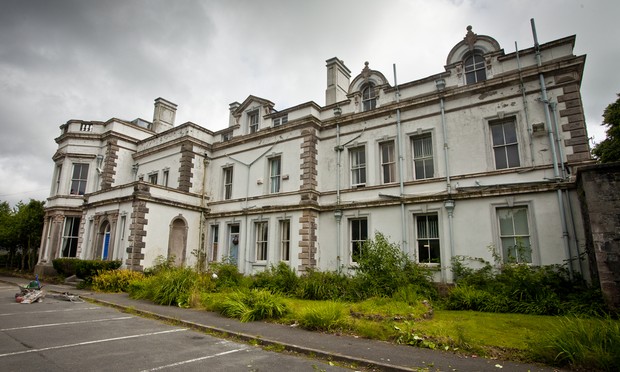 snoopingaround0606: Treborth Hall