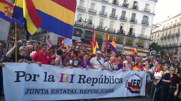 'Republican State Platform (Junta Estatal Republicana) banner.'