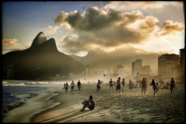 Ipanema looking towards the Dois Irmãoes