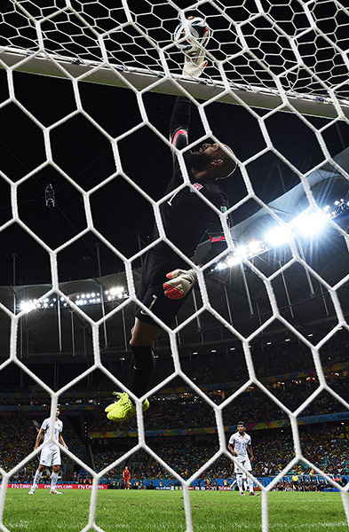 belgium v usa: tim Howard saves