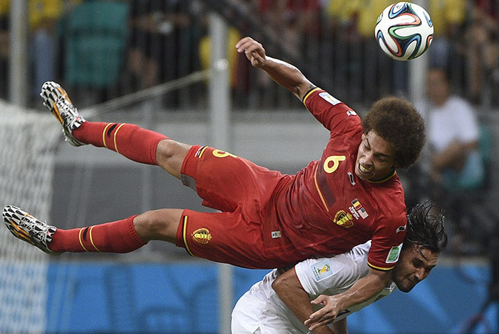 belgium v usa: Axel Witsel gets above Chris Wondolowski 