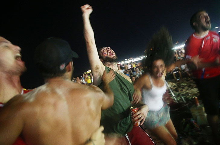 20 Photos: BESTPIX - World Cup Fans Gather To Watch Matches In Rio