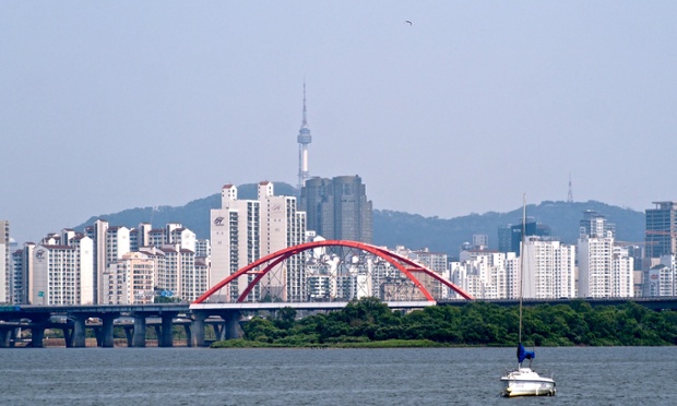 4 Dangsan (Han River Park) – The Han River is the city's defining geographical feature. It bisects Seoul into northern and southern halves and gave its name to South Korea’s astonishing postwar growth, dubbed ‘The Miracle on the Han.’ In recent years it has been the focus of extensive redevelopment, with parks now lining both banks for much of its course through the capital.