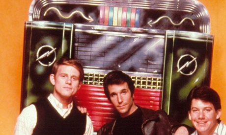 Howard with Happy Days co-stars in front of an enormous jukebox