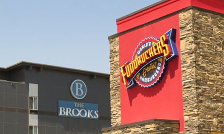 The Brooks Hotel and a Fuddruckers restaurant in Williston.