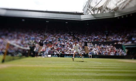 Image taken with a shift-tilt lens showing Andy Murray in action against Grigor Dimitrov.