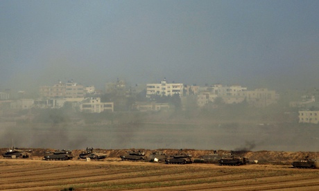 Tanques israelenses perto de Gaza
