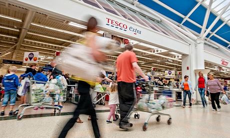 Tesco Extra shoppers
