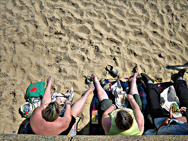 Munch: Fish and chips by the sea 