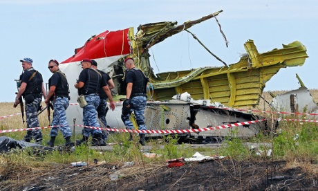 mh17 crash site airlines social graphic boeing soldiers armed rebel debris malaysia pass flight piece main did many why so