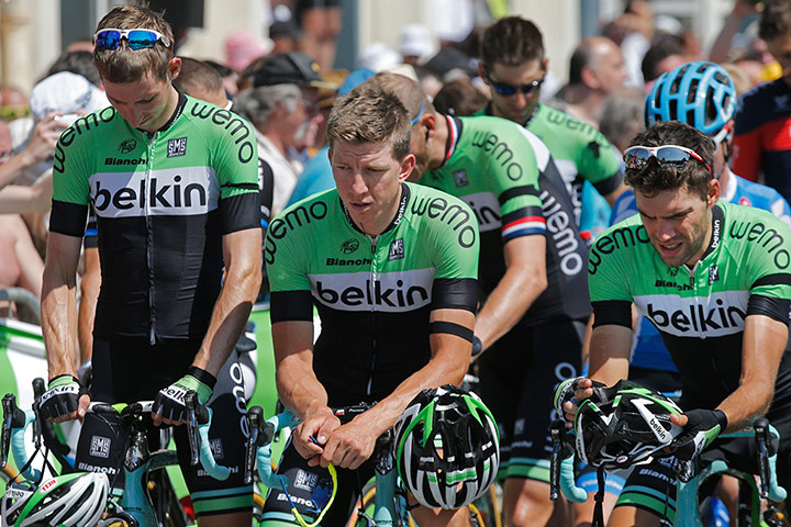 Best TDF 2014: Belkin team wear black armbands to observe a minute of silence for MH17