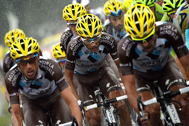 Best TDF 2014: France's Jean-Christophe Peraud surrounded by his teammates