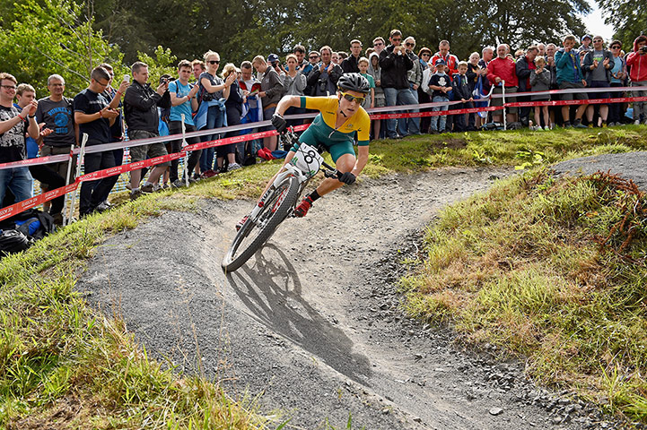 Women's Mountain Biking: Tory Thomas of Australia