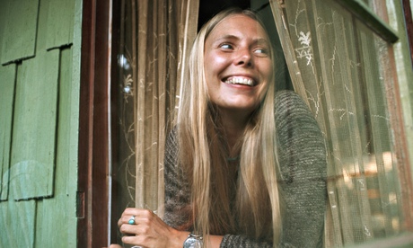 Joni Mitchell in Window