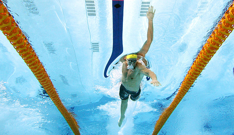 underwater: James Magnussen of Australia 