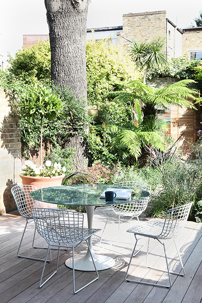 Space feature white house: Jimi Lee house