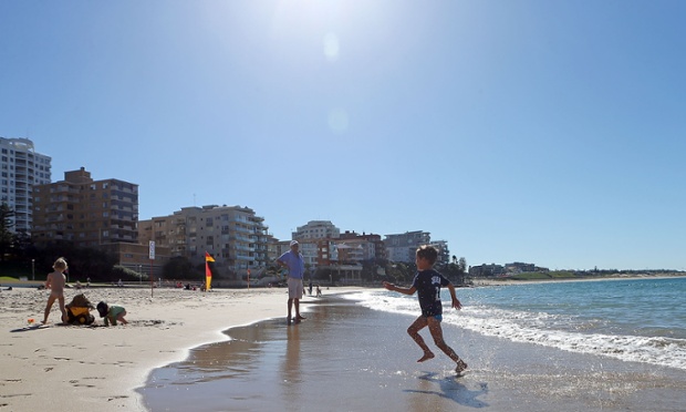 Kids enjoy the water as Sydney enjoys a temperature of 22 degrees celsius on July 31, 2014 in Sydney, Australia. Both Sydney and Melbourne are currently experiencing some of the hottest winter days on record.