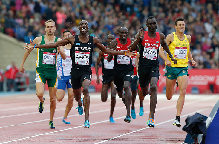 Athletics at Ibrox: Nijel Amos wins gold