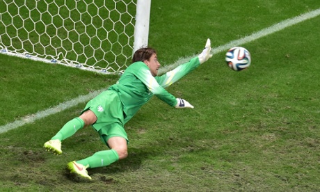 Krul saves from Umana.