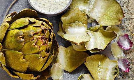 Globe artichokes with sorrel mayonnaise