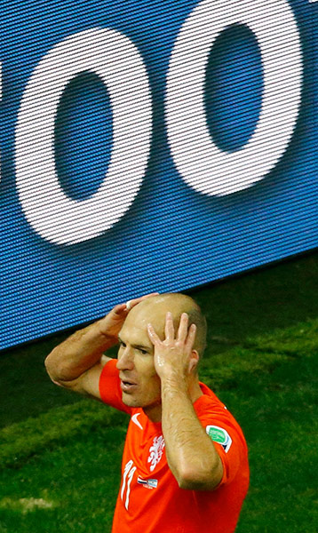 argies v dutch: Arjen Robben 