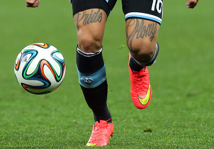 argies v dutch: Manuel Rojo tattoo