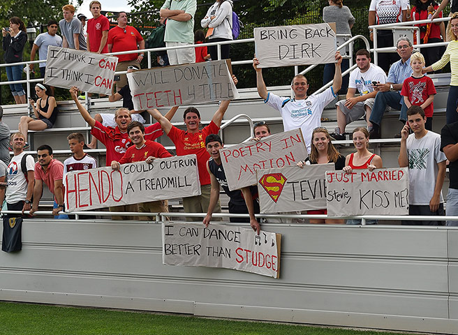 EPL in USA: Fans at the Liverpool training session at Princeton University 