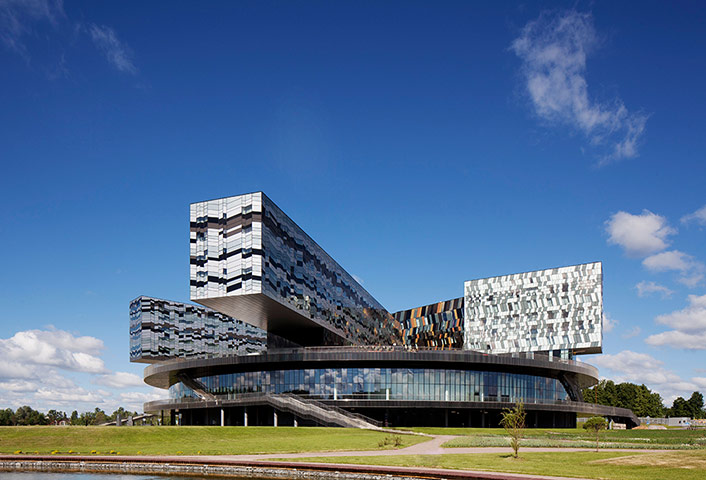 Adjaye: Scolkovo, Moscow, Russian Federation