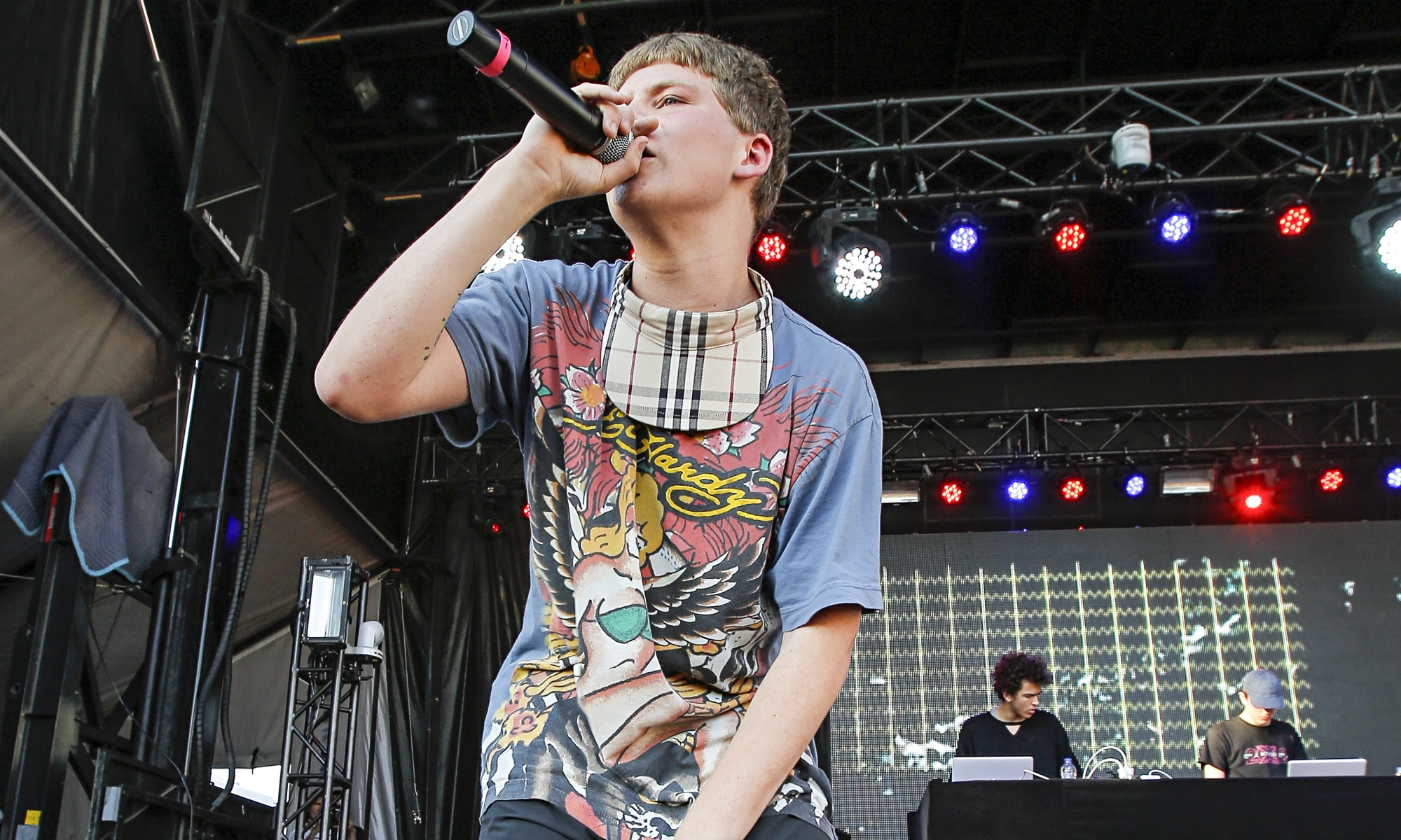 Yung Lean review – high energy meets low culture in sweaty ...