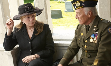 MacLaine and Plummer in Closing the Ring